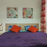 Pensión Holiday Escape I Sun, Pool&Beach 4*