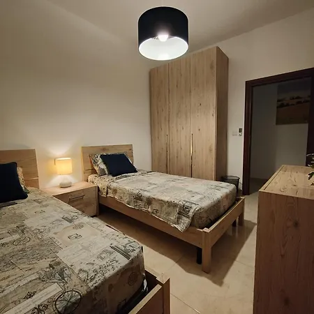 Pensiune Entire I Pool Access I Walk To 4*