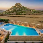 Holiday Escape I Sun, Pool & Beach