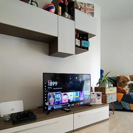 Konukevi Your Room, Your Apartment, Your Shared Pool *