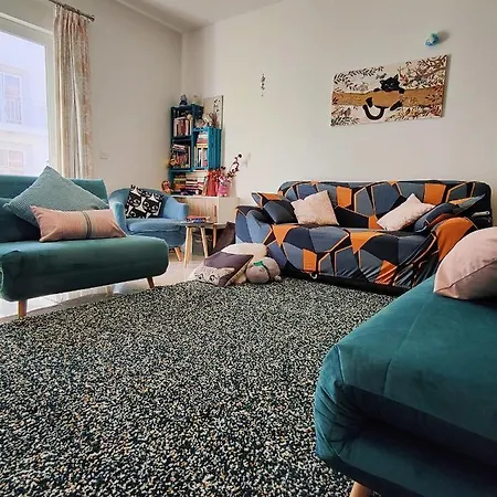 Entire I Pool Access I Walk To