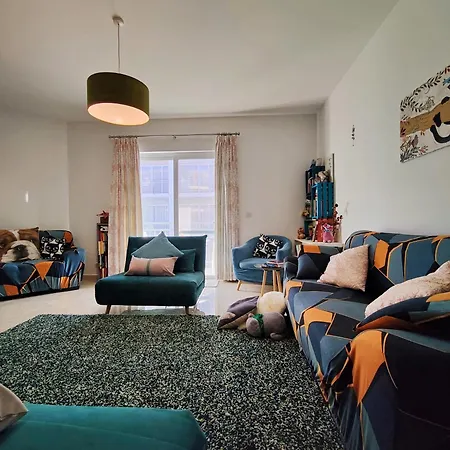 Pensión Entire I Pool Access I Walk To 4*