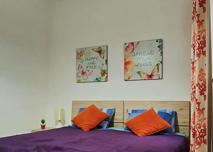 Entire I Pool Access I Walk To 4* Marsalforn