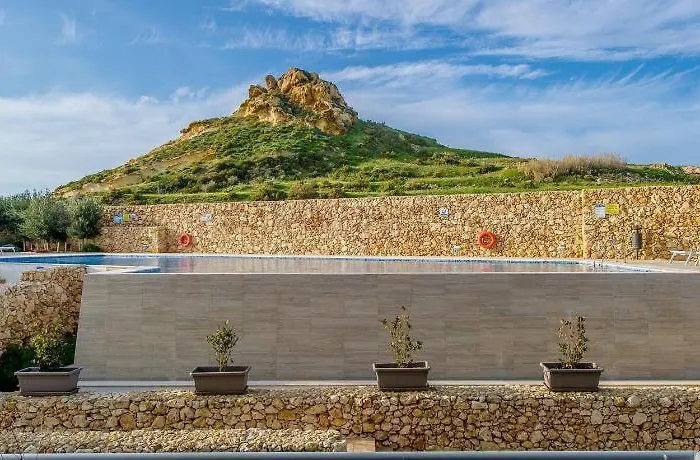 Entire I Pool Access I Walk To Guest house Marsalforn